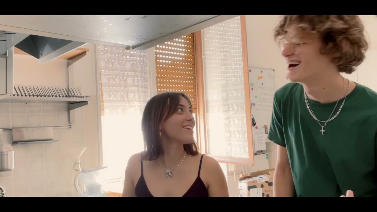 OCCHI - PIZZA DA ME? (Official Video)