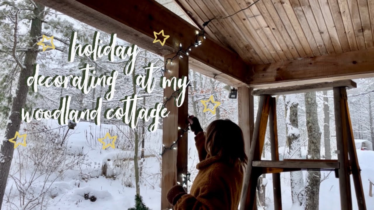 a cottage core christmas | baking cookies, foraging & decorating my cottage 