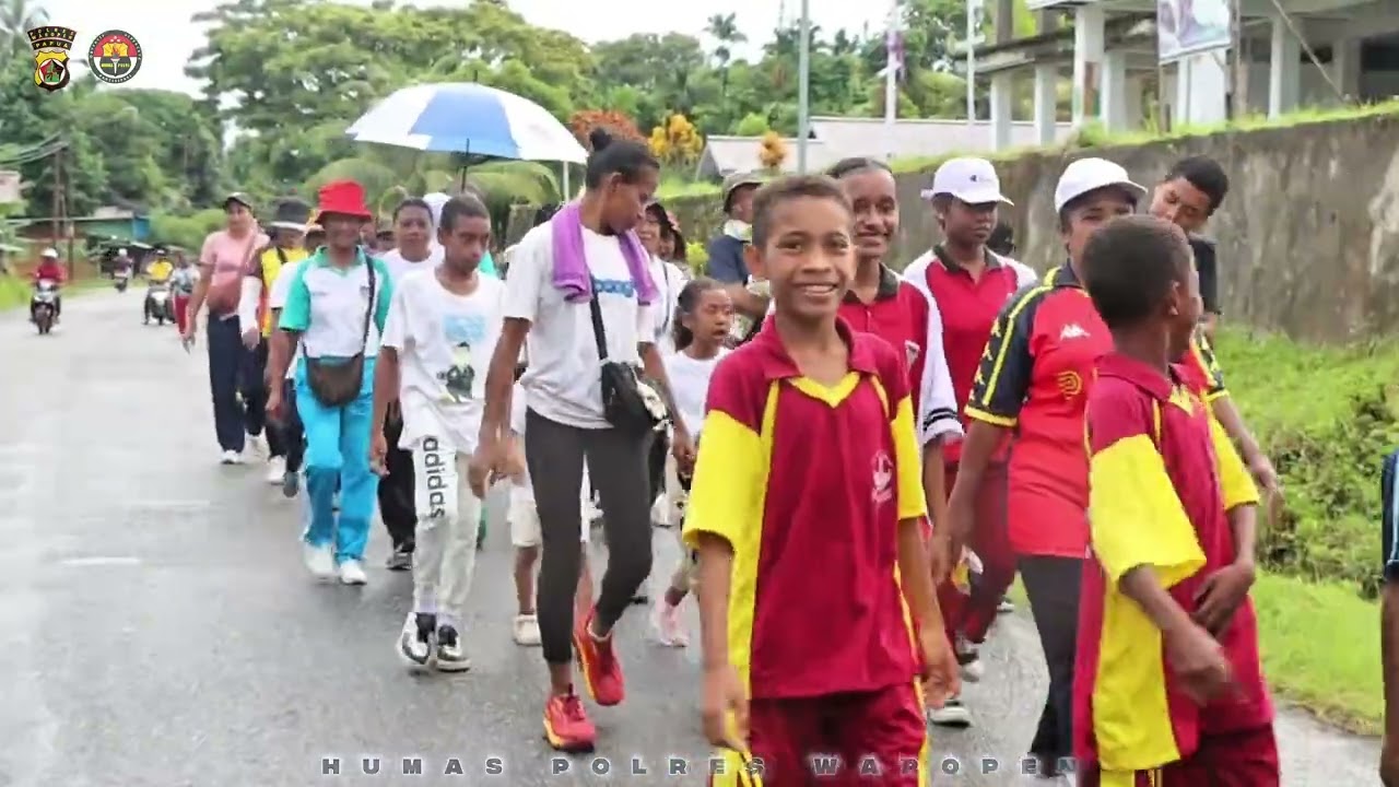JALAN SANTAI DALAM RANGKA DIRGAHAYU REPUBLIK INDONESIA KE 80 TAHUN 2025 DI KABUPATEN WAROPEN