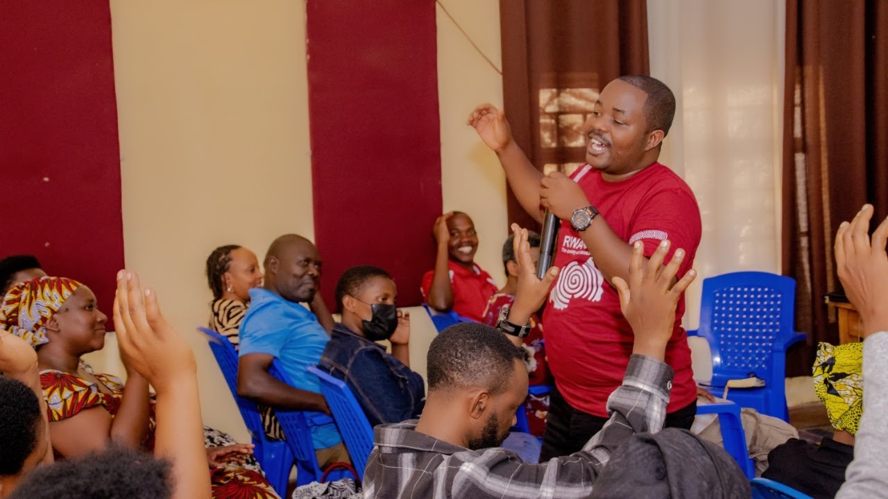 Dukubitire hamwe dayimoni n' Abarozi bigize kabutindi mubuzima bwacu