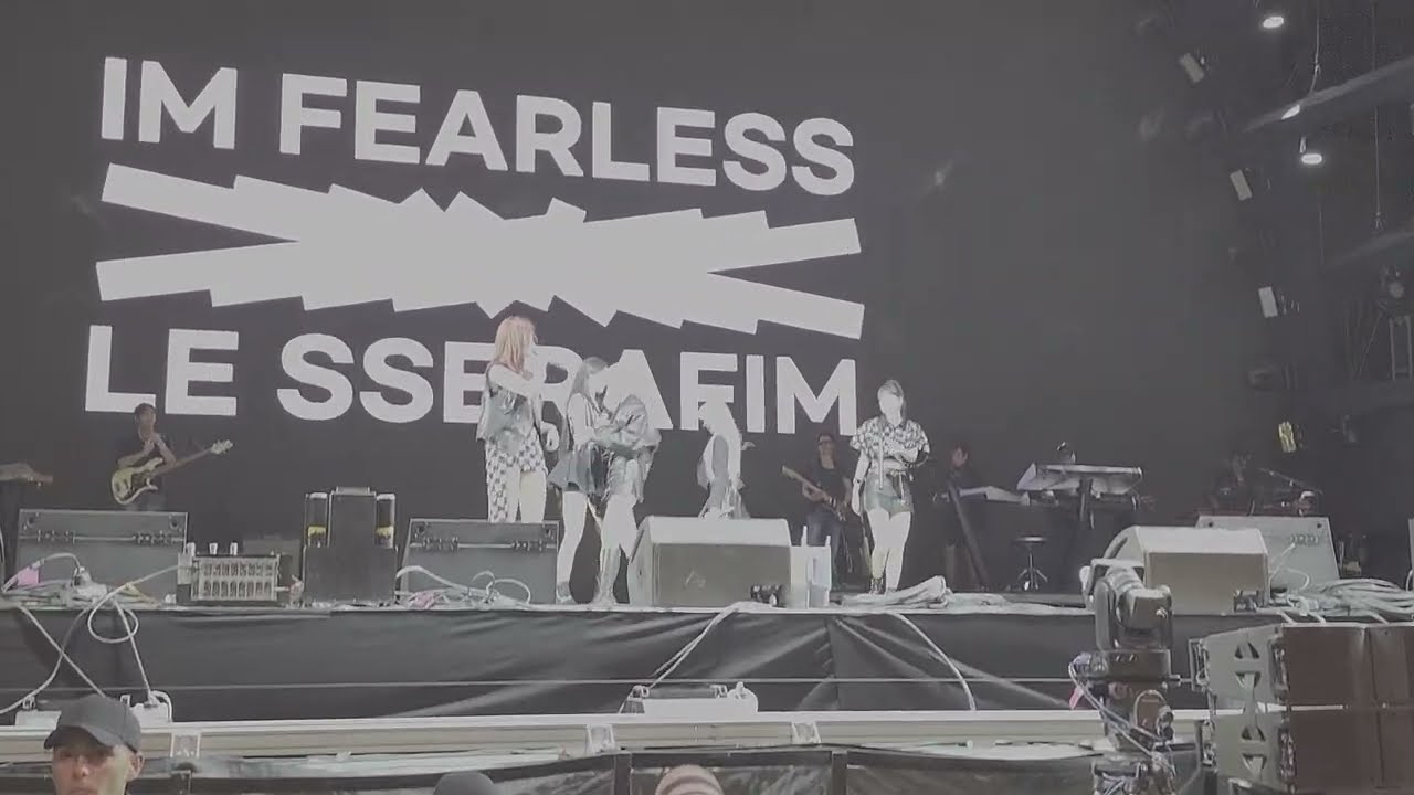 [4K] Le Sserafim Coachella 2024 Weekend 1 - Fearless (Fancam)