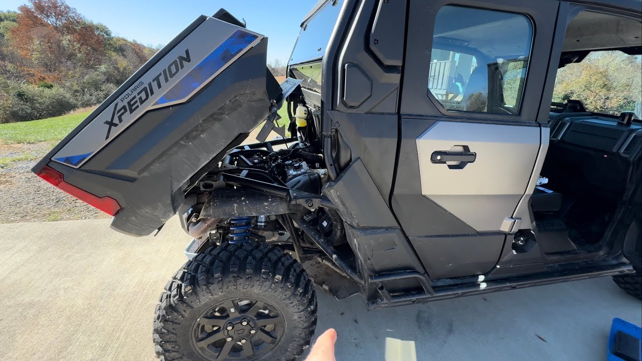 Замена масла и установка USB-C на Polaris Xpedition 2024 года