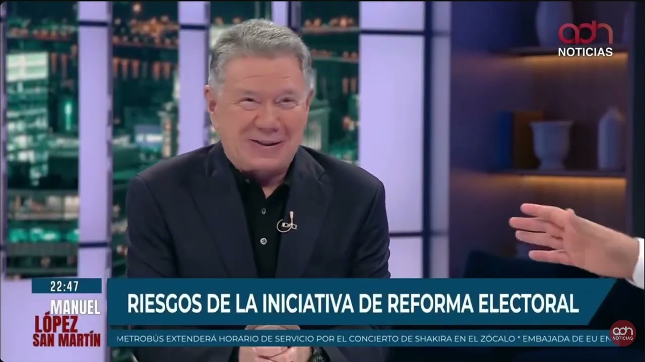 Mesa de análisis en ADN Noticias con Manuel López San Martín