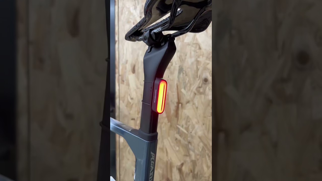 🚨2025 Magnetic Tail Light: Brake Alert + 200m Beam