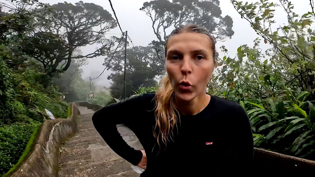 Climbing Adam's Peak 🇱🇰