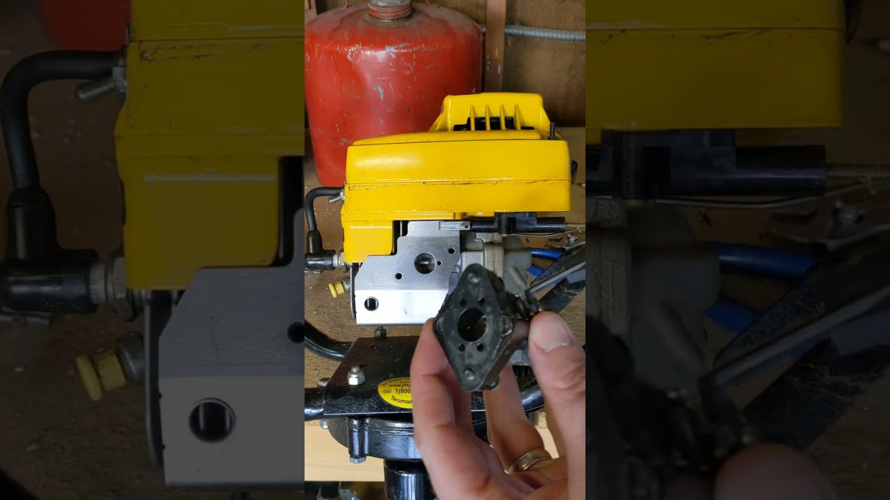 How to fix an ice auger. (Carburetor, spark plug, gas tank, fuel line)