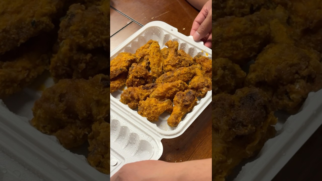 It’s Chicken O’clock 🐔