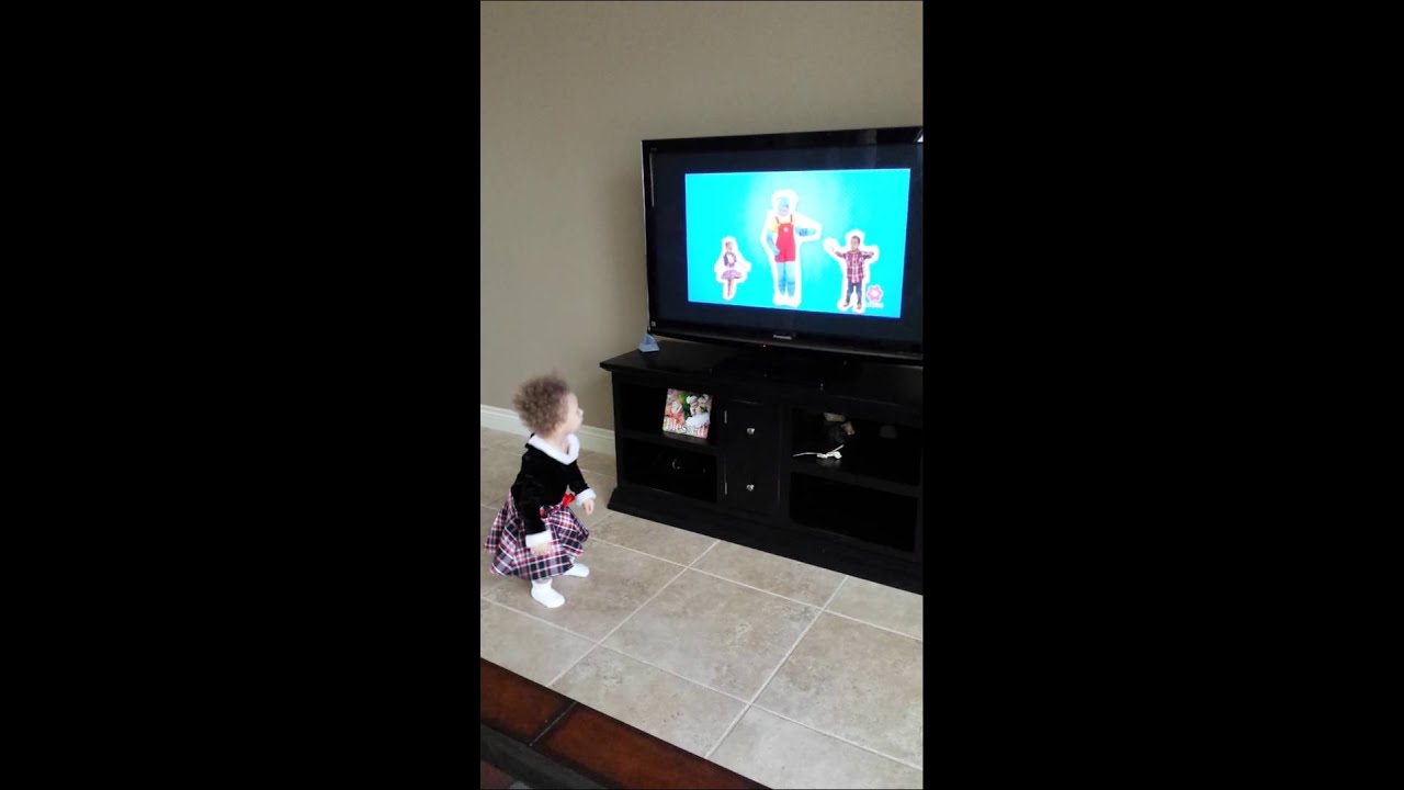 Gia's watching baby's first tv