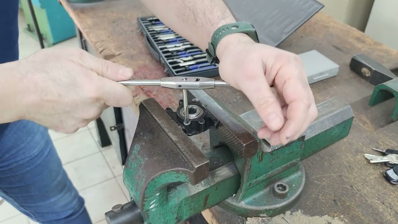 HELICOIL takımlar ne işe yarar #helicoil #automobile #frcsorth #keşfet #cnc #frcsorth