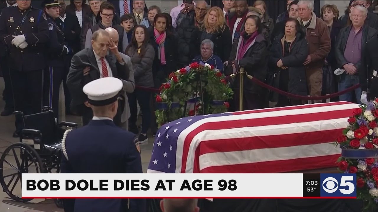 Bob Dole, giant of the Senate and 1996 Republican presidential nominee, dies