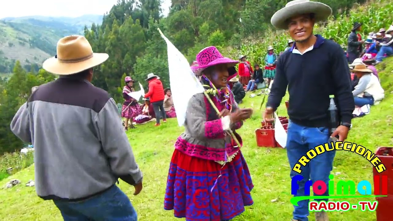 CARNAVAL EN KUTUTO CHUMBIVILCAS  VELANA CONVIDO DE SEÑOR DE PATAPAMPA FAMILIA NEGRON MALLMA.