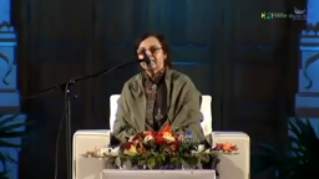 Mohtarma Yasmeen Hameed in Mohatta Palace Quomi Mushaira 2020