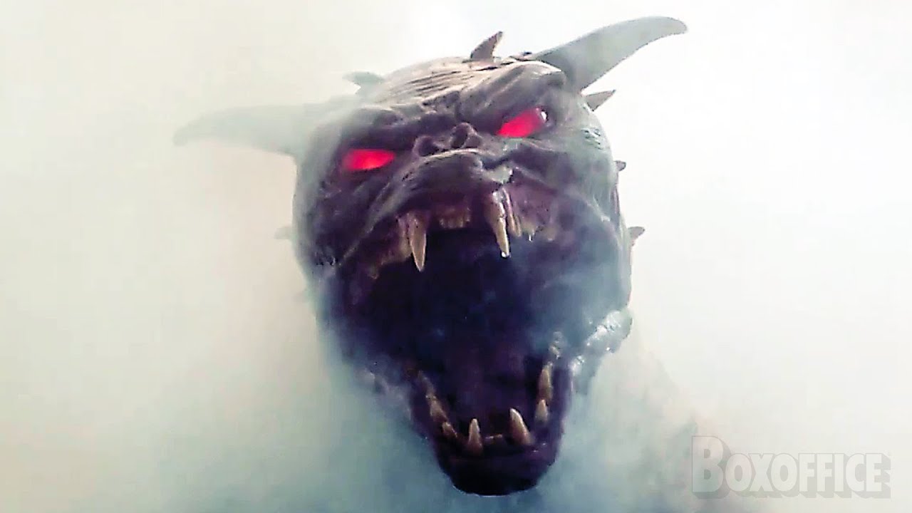 Ataque de cachorro aterrorizante | Os Caça-Fantasmas | Clipe