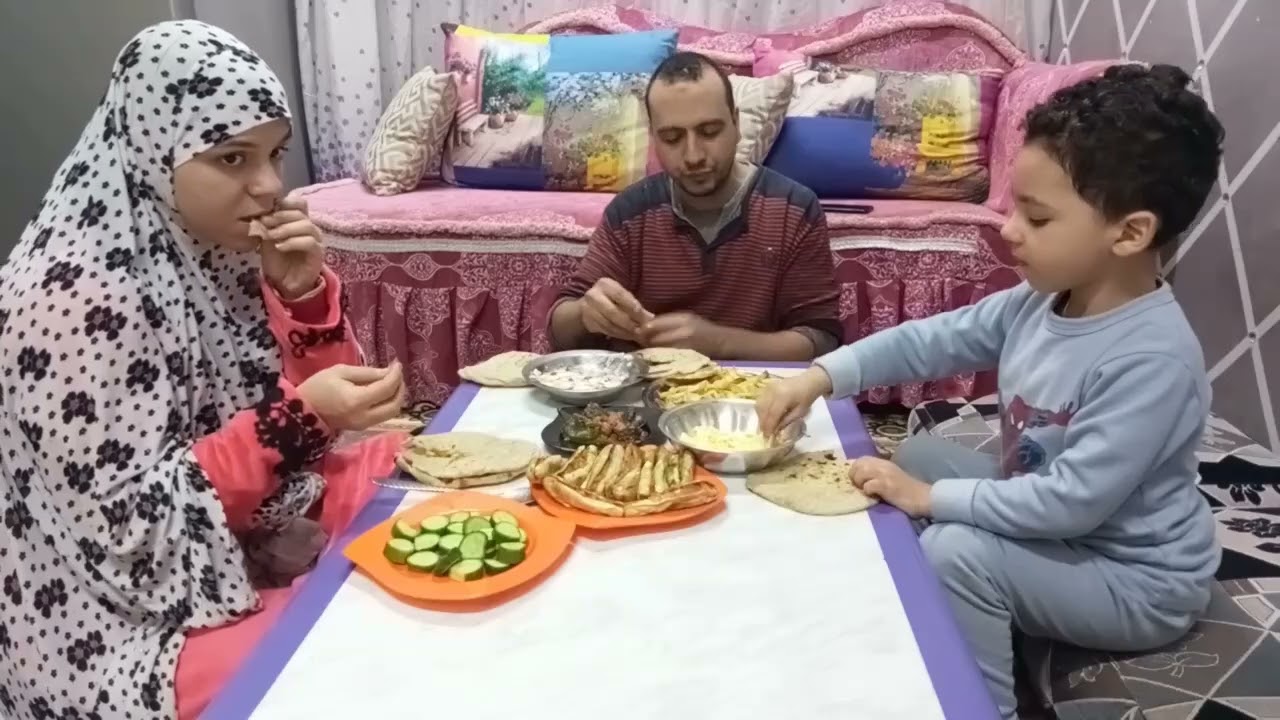 لو كل يوم جابلوي لحمه وفراخ عمري مااشبع الا من الاكل الشعبي 