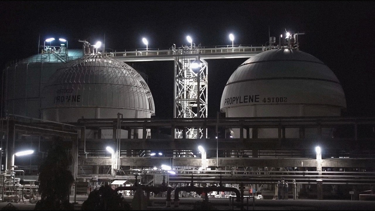 Night at the Refinery Complex | Industrial Techno by Dmitry 2Dcube