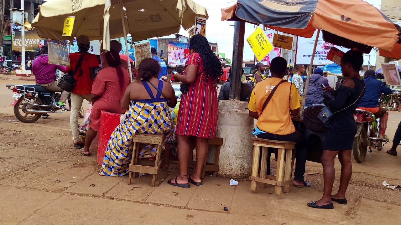 (YAOUNDÉ) Carrefour EKOUNOU  - Carossel