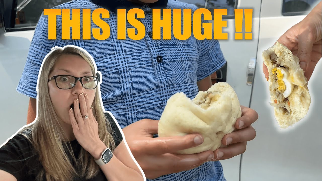 We never saw MOMO Bun this BiG! Exploring Gorgeous Gangtok | Foreigner in India 🇮🇳 Part -1