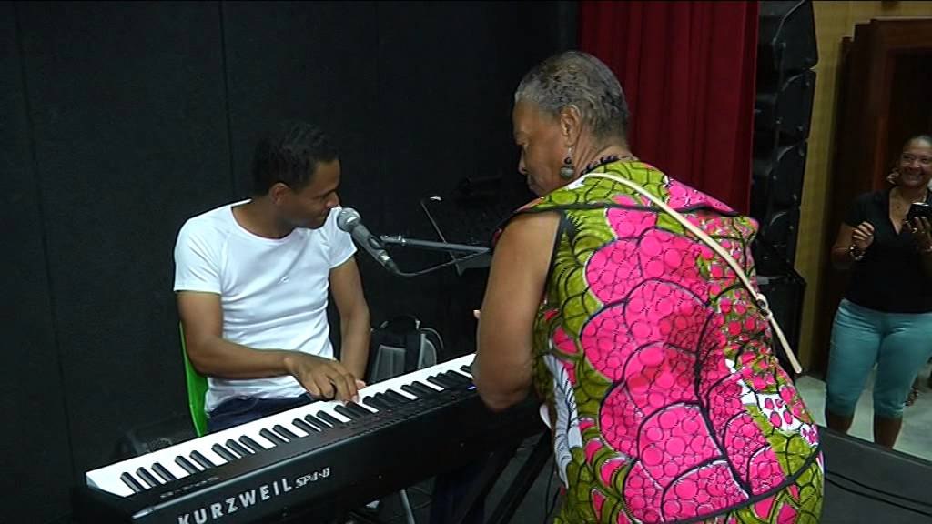 EXTRAIT DU CONCERT DE LA BANDE A MANO A GOURBEYRE GWADA