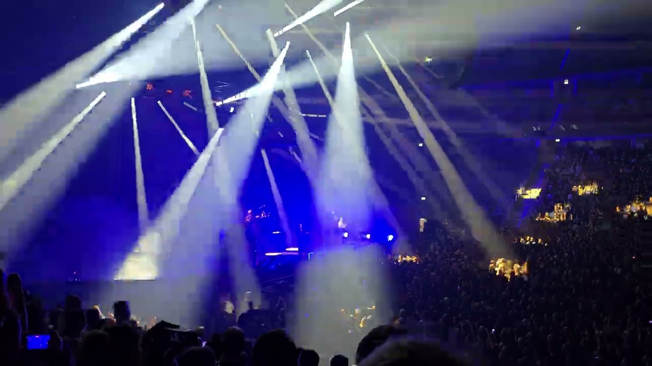 KORN - FALLING AWAY FROM ME (Live in Hannover, ZAG Arena - 03.06.2025 - 4K)
