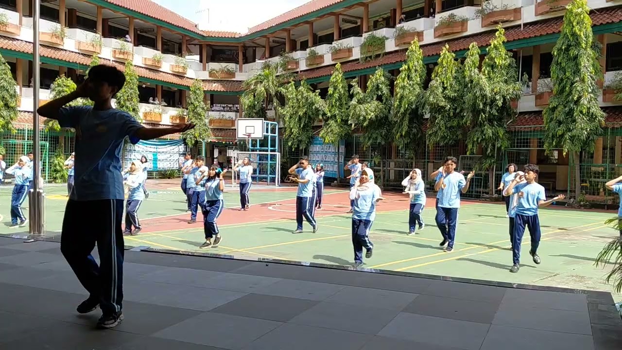 BLUENIX PRAKTEK SENAM