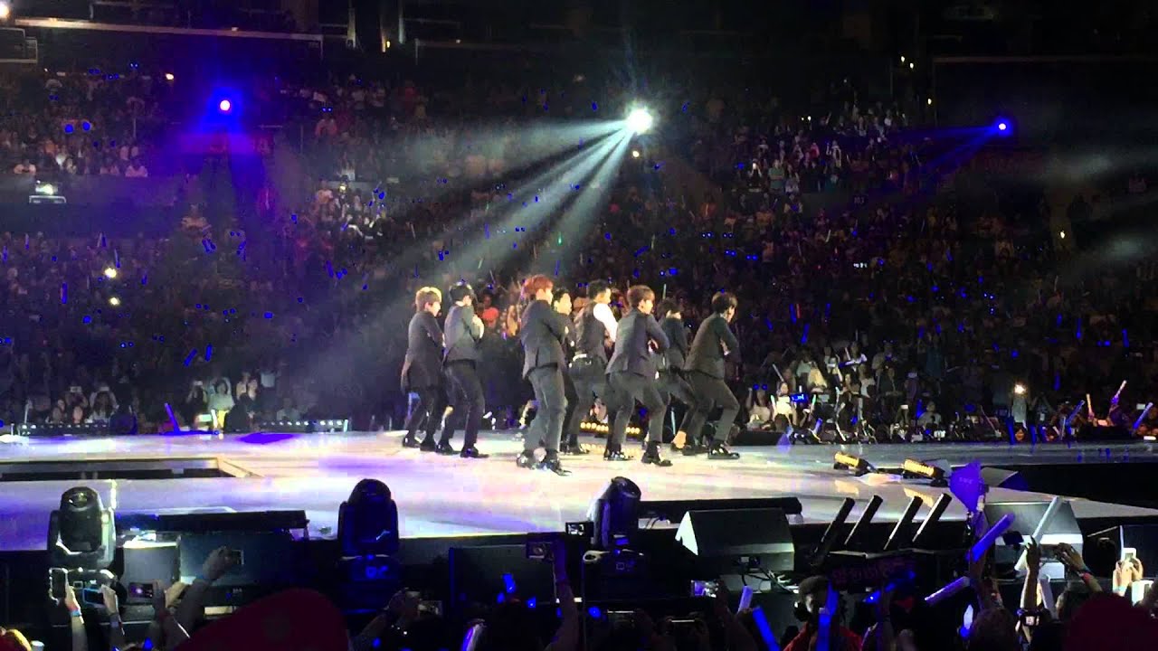 KCON 2015 LA: SUPER JUNIOR (Part 1) [FANCAM]