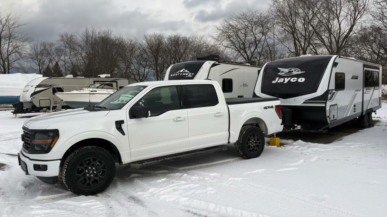 Winter Camping at Pinery Provincial Park. Episode 1