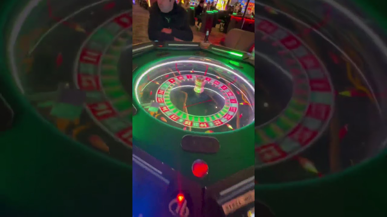 Betting $100 on ZERO every day until it hits. Day four #vegas #roulette #casino