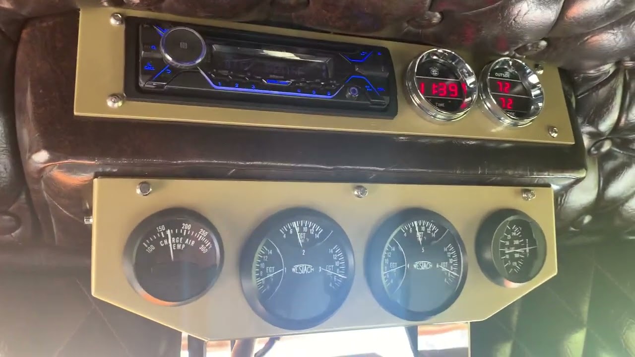 KTA Powered Kenworth W900A