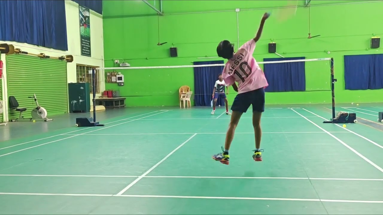 Mixed badminton 🏸 singles training U11 Vs U13 player's match #badminton #sports  @FOCUSBADMINTON 