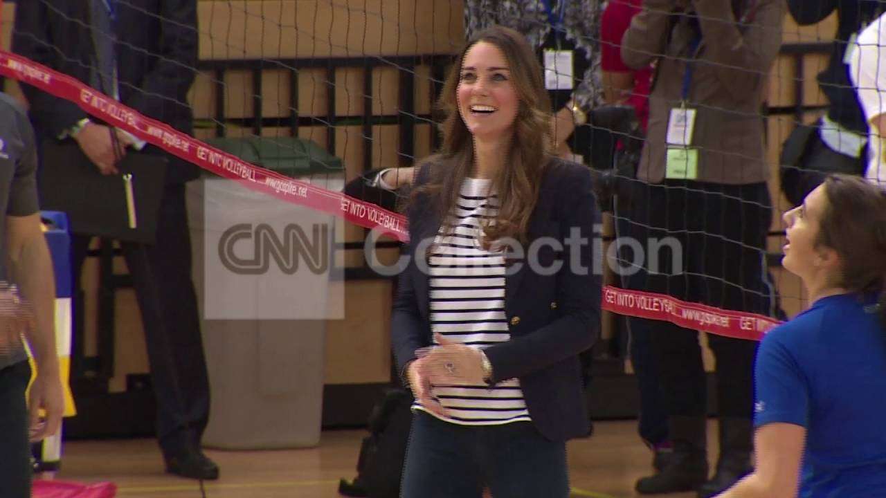 UK:DUCHESS CATHERINE PLAYING VOLLEYBALL