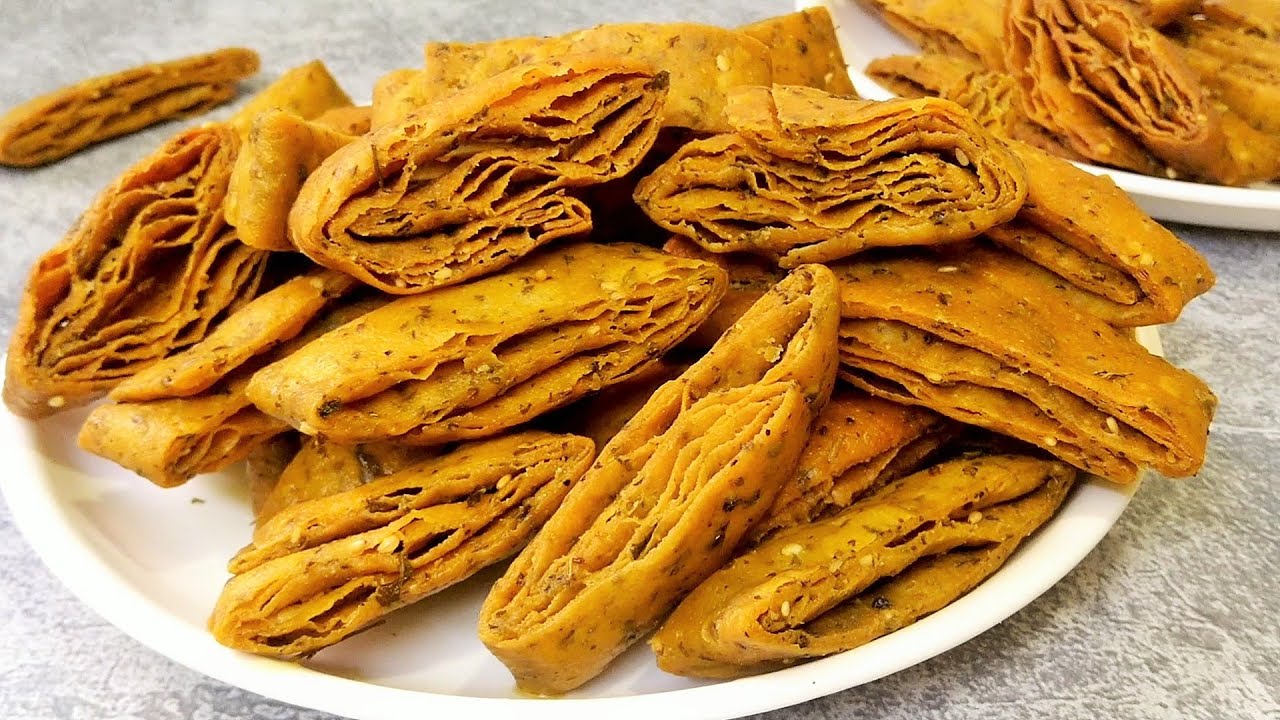 1 month Storable Wheat flour Snack Recipe | Gehu ke Aate ka Crispy Namakpare/ Mathri Recipe |