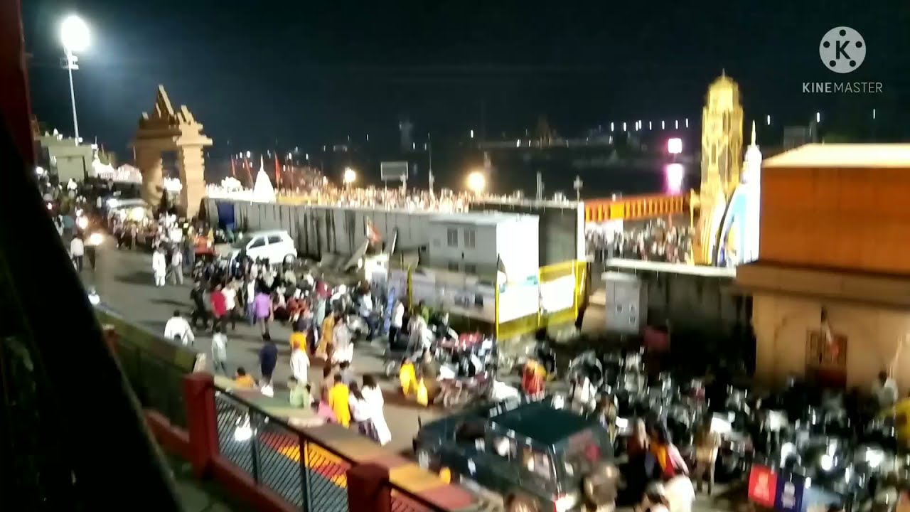 Too many crowd in haridwar 👀