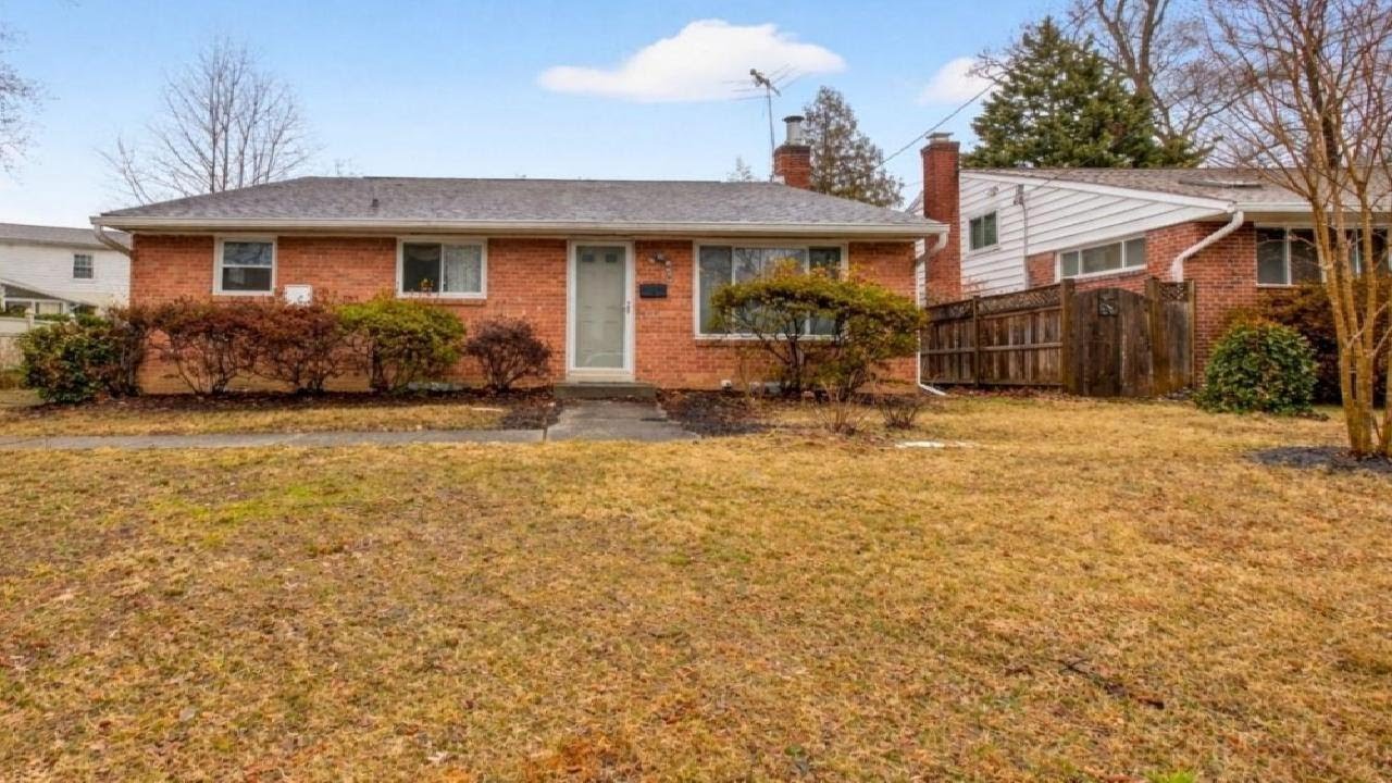 10104 KINROSS Avenue, SILVER SPRING, MD Presented by The Redux Group.