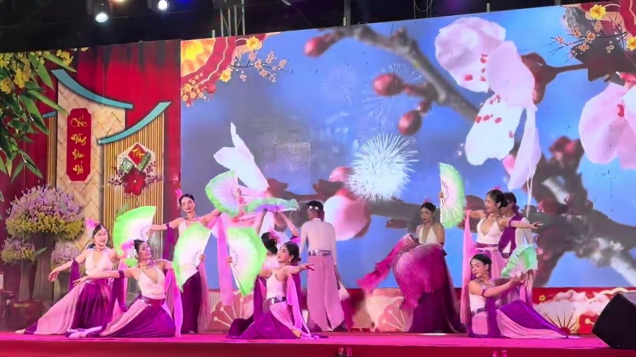 Múa Quạt Sắc Xuân - Vũ Đoàn Bạch Dương 0918143634