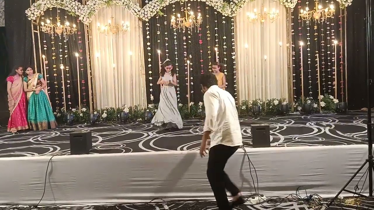 हा मधुमास नवा....... beautiful wedding dance