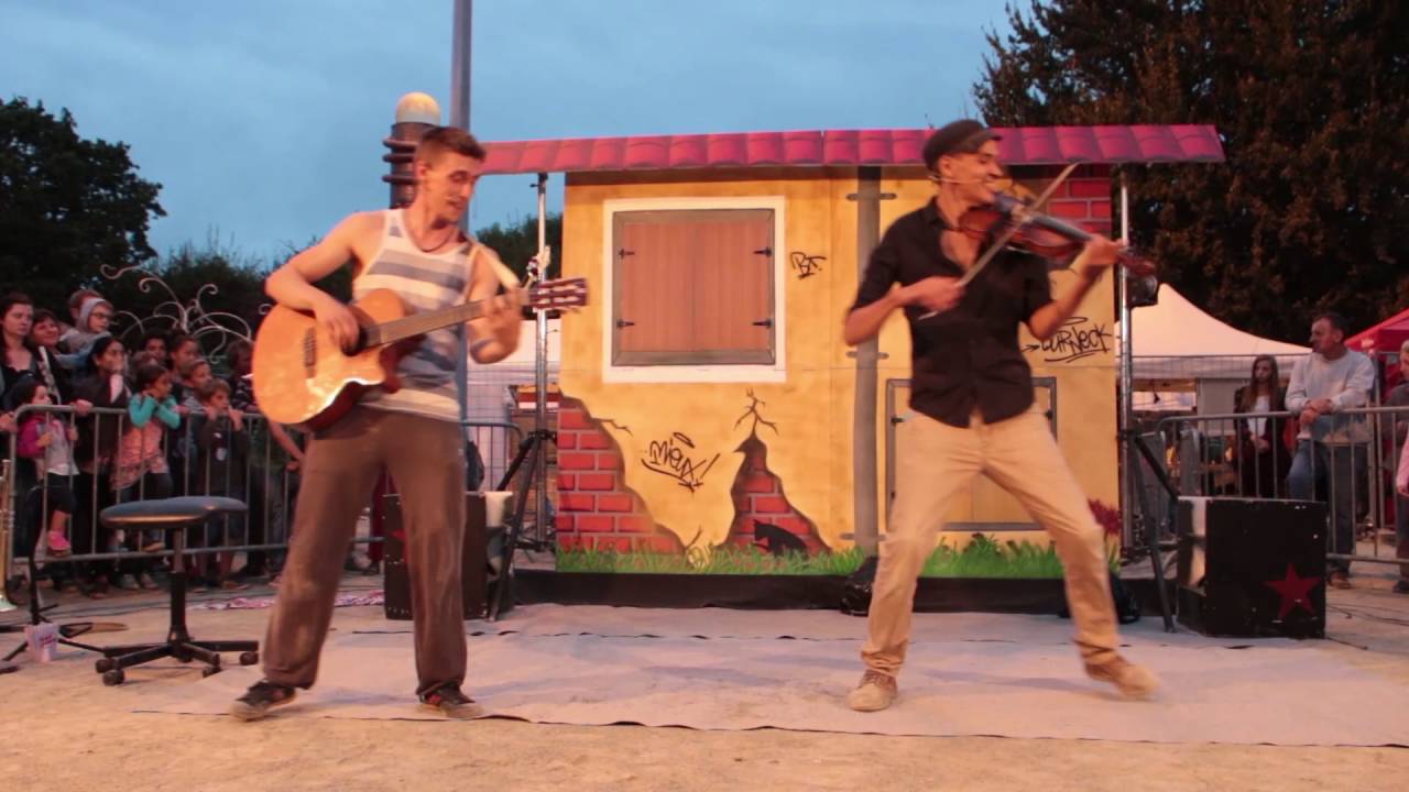Les Colporteurs de Rêves - A la ville comme à la scène