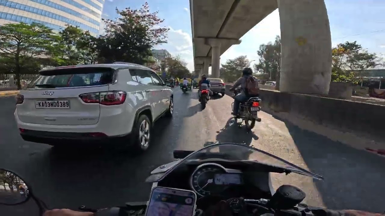 Thruxton 400 POV Ride | Raw & Unfiltered | beautiful Bengaluru #motovlog #automobile #thruxton400