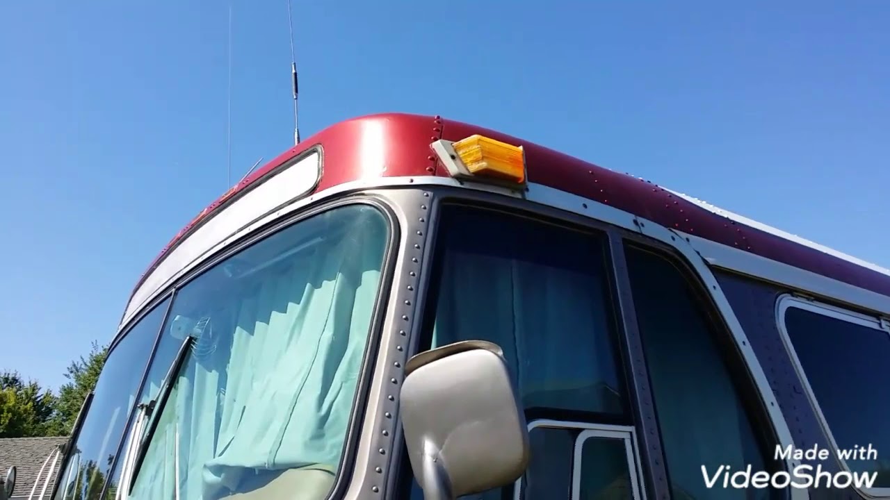 Let's go look at a Vintage Bus Conversion. 1963 GM PD4106-1779