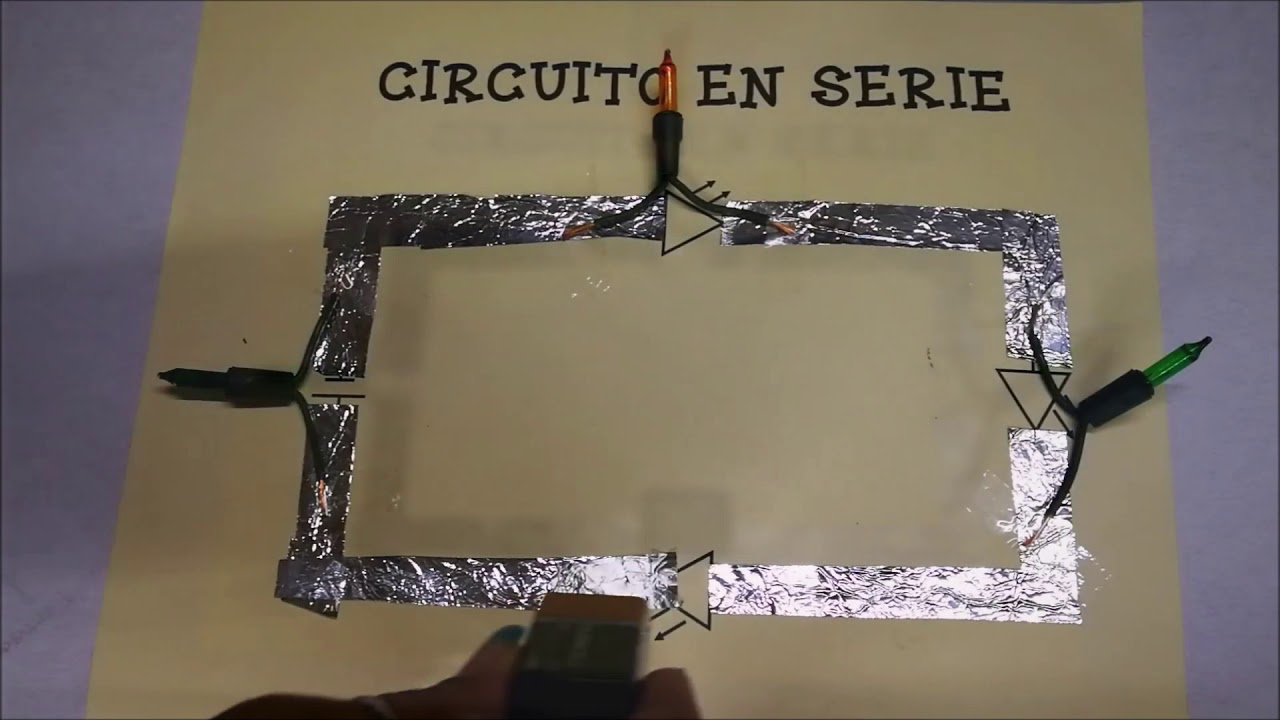 Circuito en serie con material reciclado.