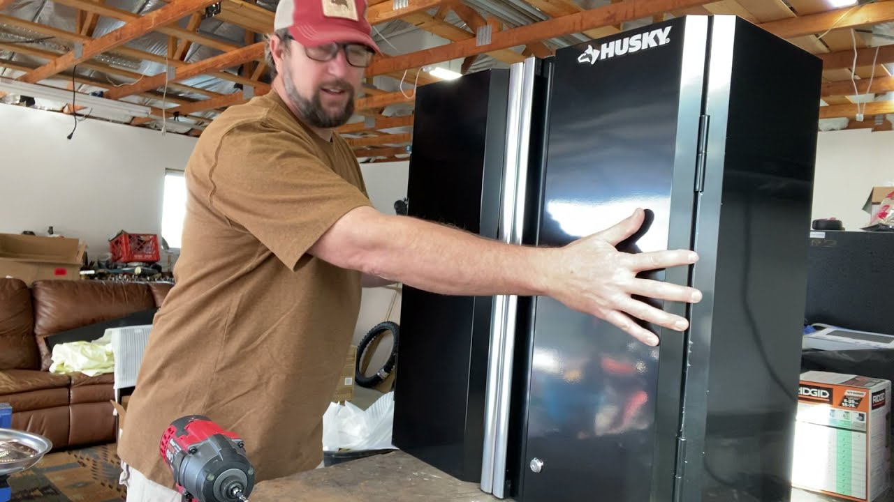 Husky 28&rdquo; Wall Cabinet Assembly