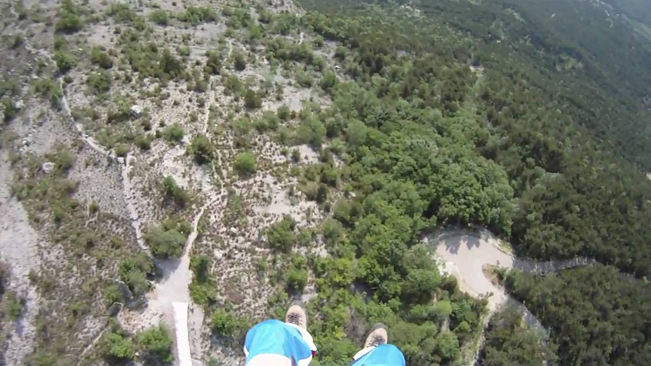 Tracking out - BASE jump - Monte Brento