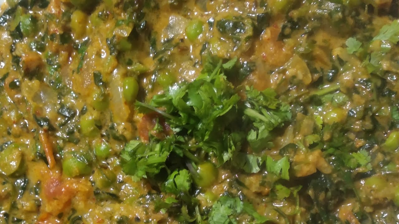 Ek baar methi matar aese bana le to sab ungliyan chaat chaat ker khaege#shortsfeed 