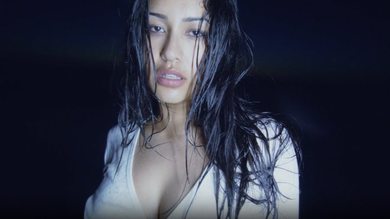 Ring Ring (Official Video)