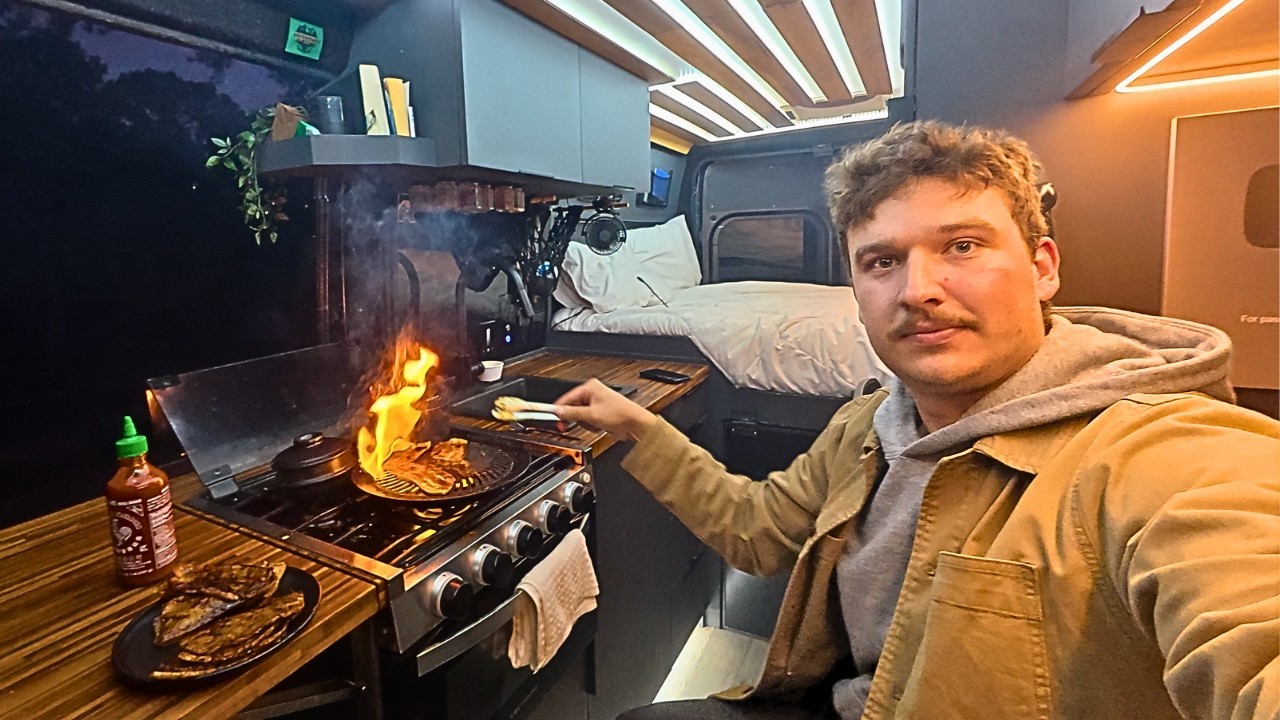 Кемпинг SOLO Vanlife, рыбалка и приготовление корейского барбекю