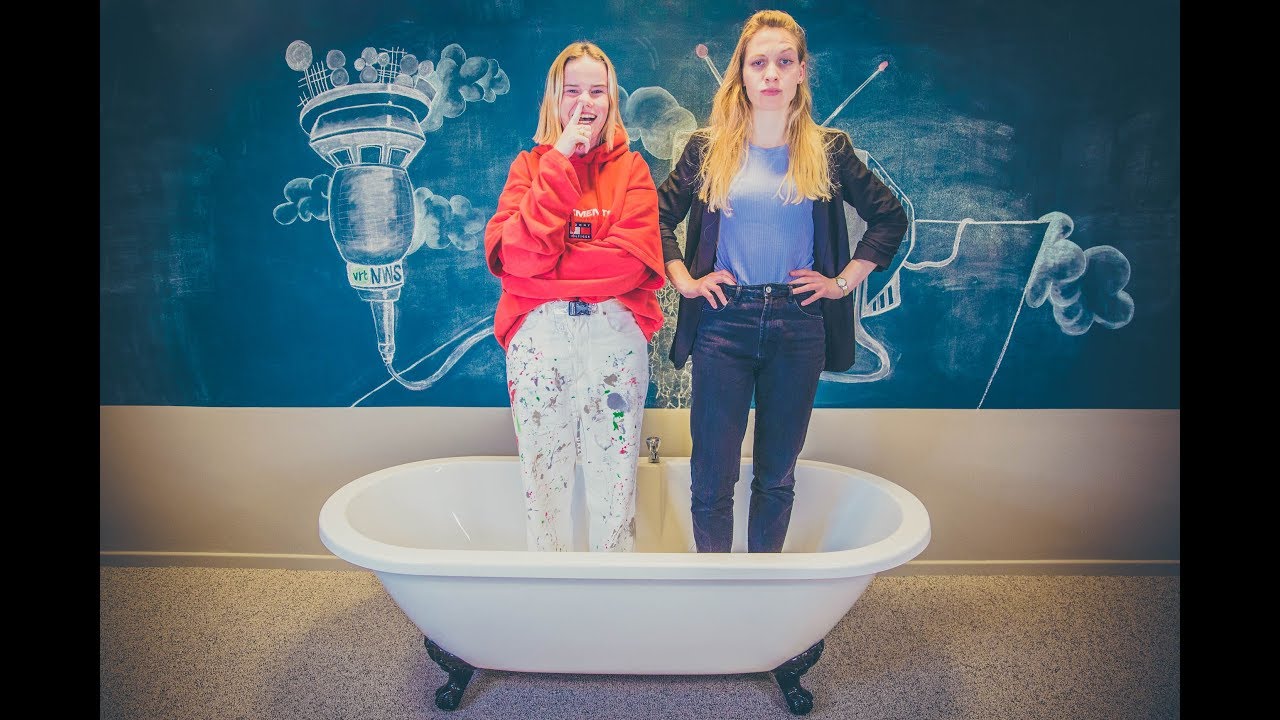 Dorianne in bad met Elodie Gabias