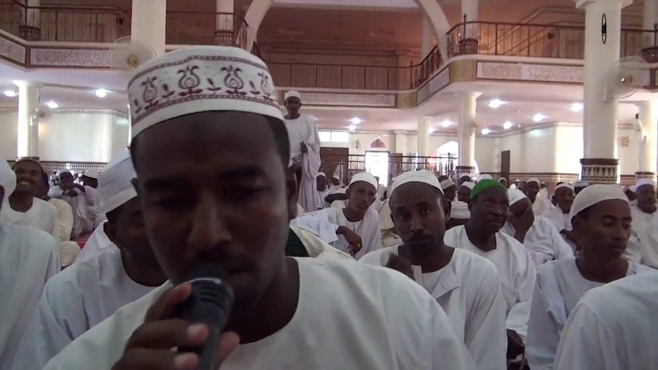 بانت سعاد - الراوي الشيخ/ عبد المحمود الحفيان الشيخ الجيلي - بصوت المنشد/ عبد المحمود عبد الله