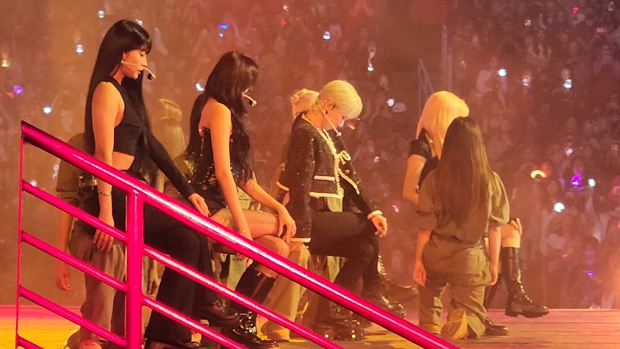 230820 EVERGLOW - SLAY | KCON LA 2023 Day 3 [4K Fancam]