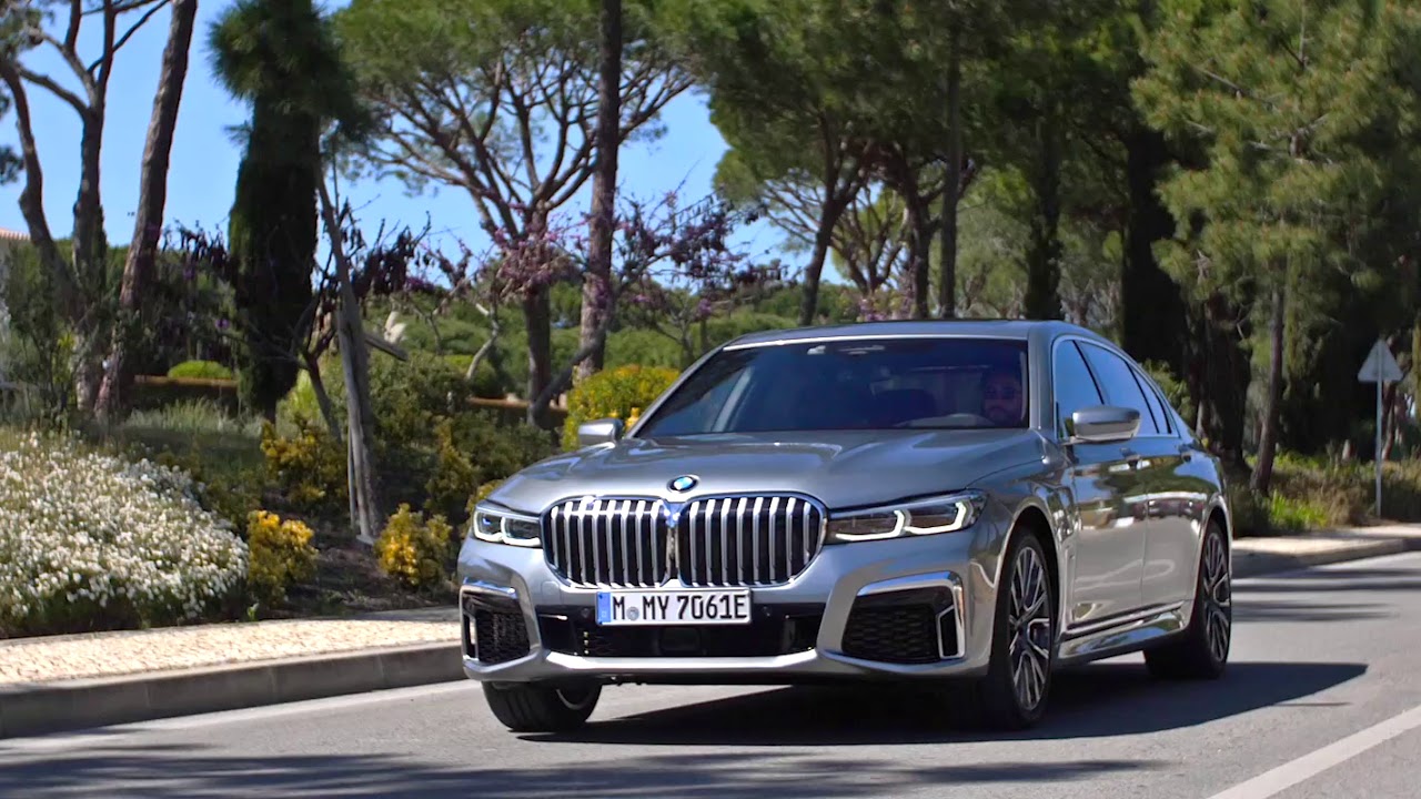 BMW 745Le xDrive in colour Donington Grey