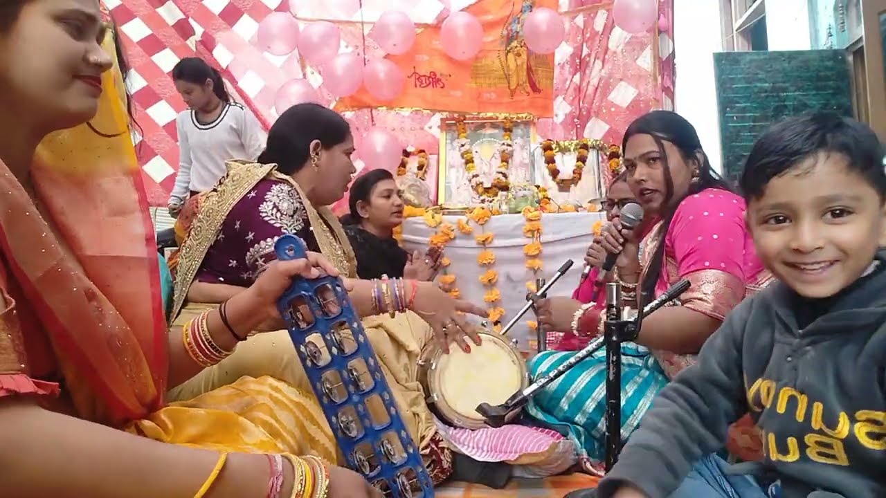 सरस्वती वंदना // 🌹🌷 बीच सभा में आके राखो हमारी लाज सरस्वती 🌷 𝘉𝘪𝘤𝘩 𝘚𝘢𝘣𝘩𝘢 𝘔𝘦 𝘈𝘢𝘬𝘦 𝘙𝘢𝘬𝘩𝘰 𝘏𝘢𝘮𝘢𝘳𝘪 𝘓𝘢𝘫 ||🙏
