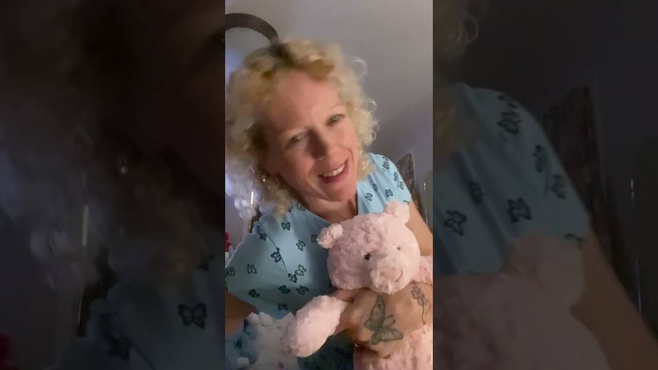 Jellycat unboxing large Leola bear
